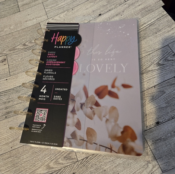 The Happy Planner Undated Classic Daily Layout Dried Florals 4 Months - Picture 2 of 5
